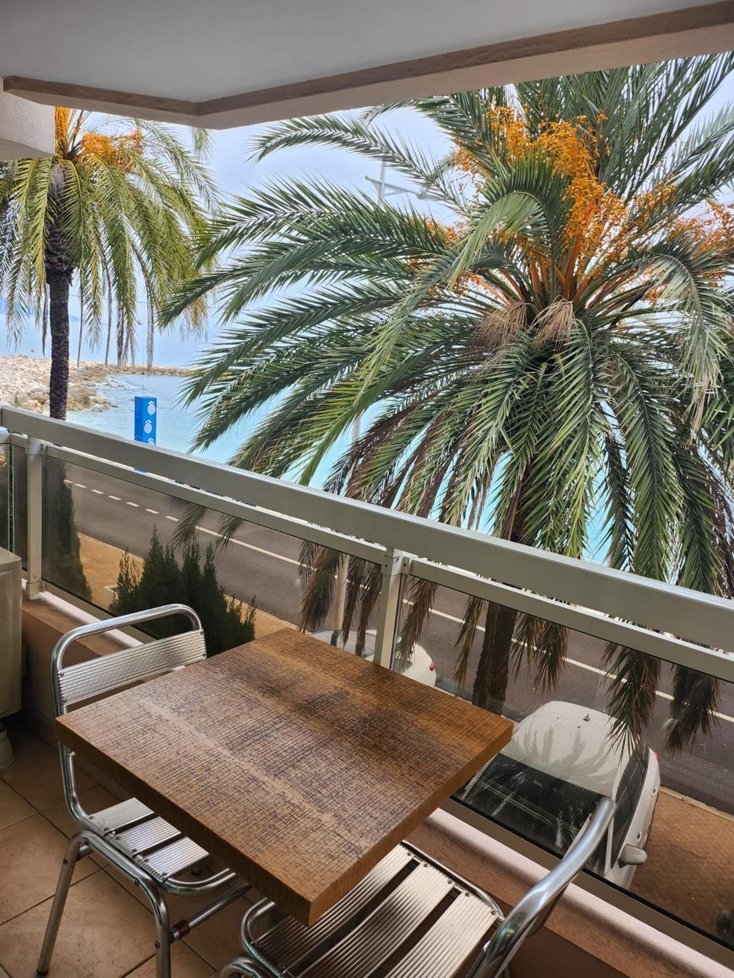 Bluemarine, Studio Vista Mare Menton Eksteriør bilde