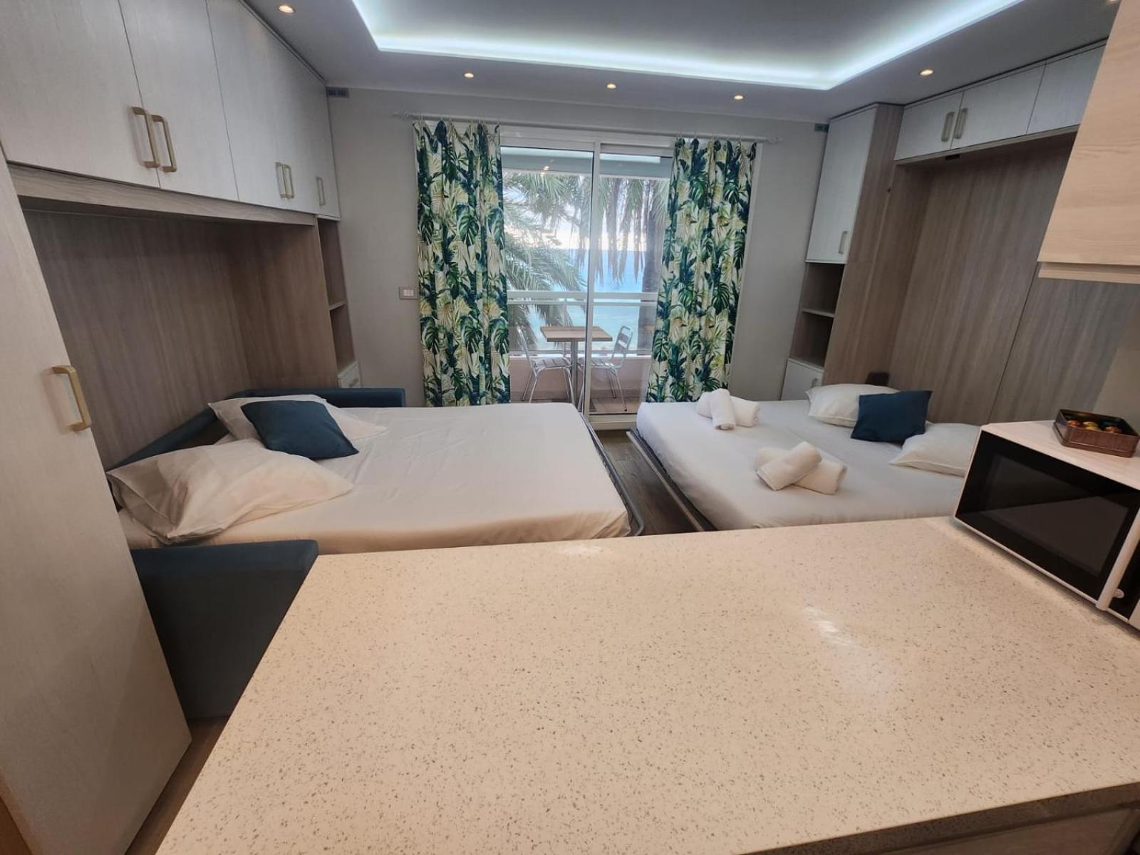 Bluemarine, Studio Vista Mare Menton Eksteriør bilde